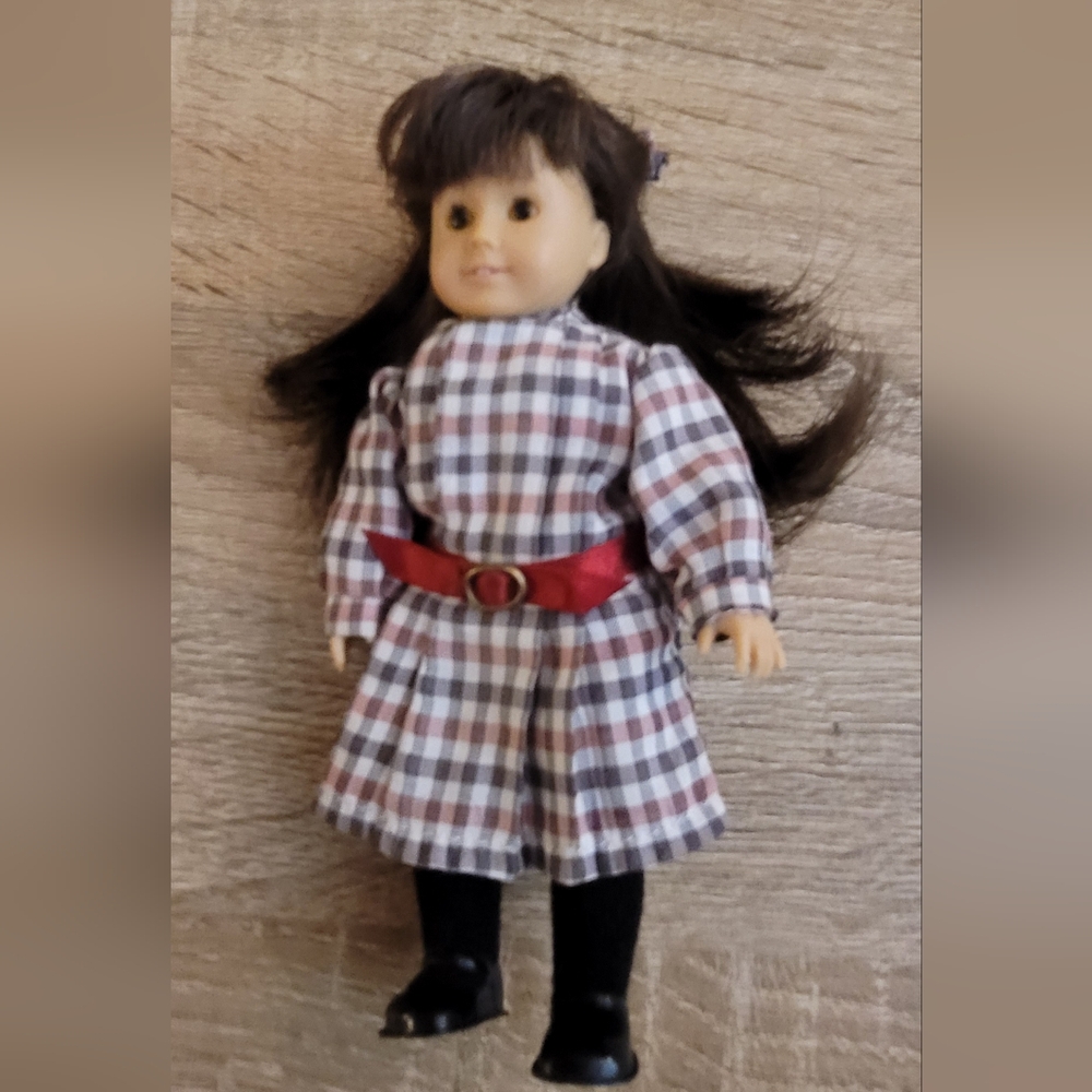 American girl  Samantha Parkington vintage classic retired